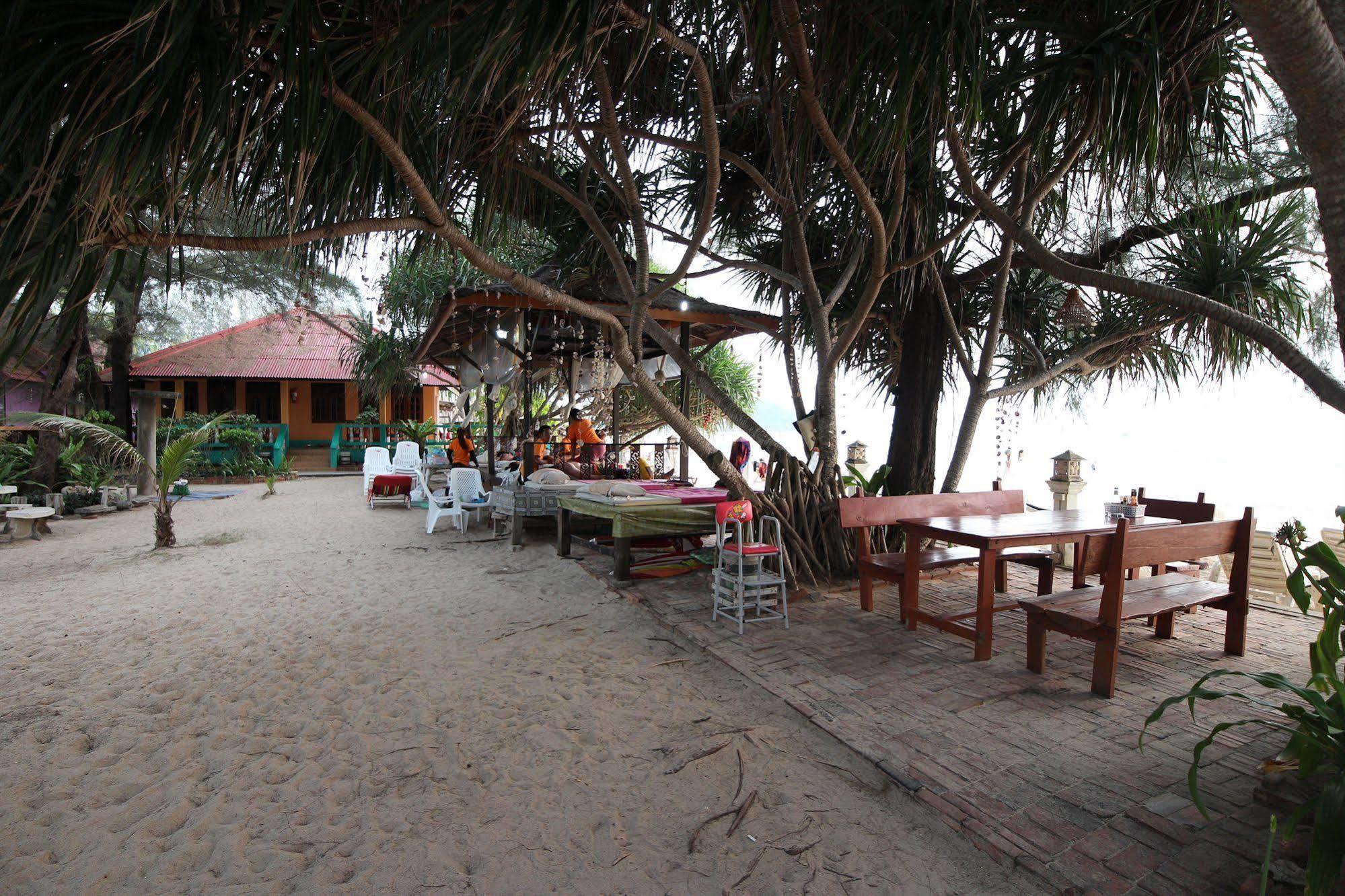 Lanta Villa Resort Ban Ai Dao Exterior photo